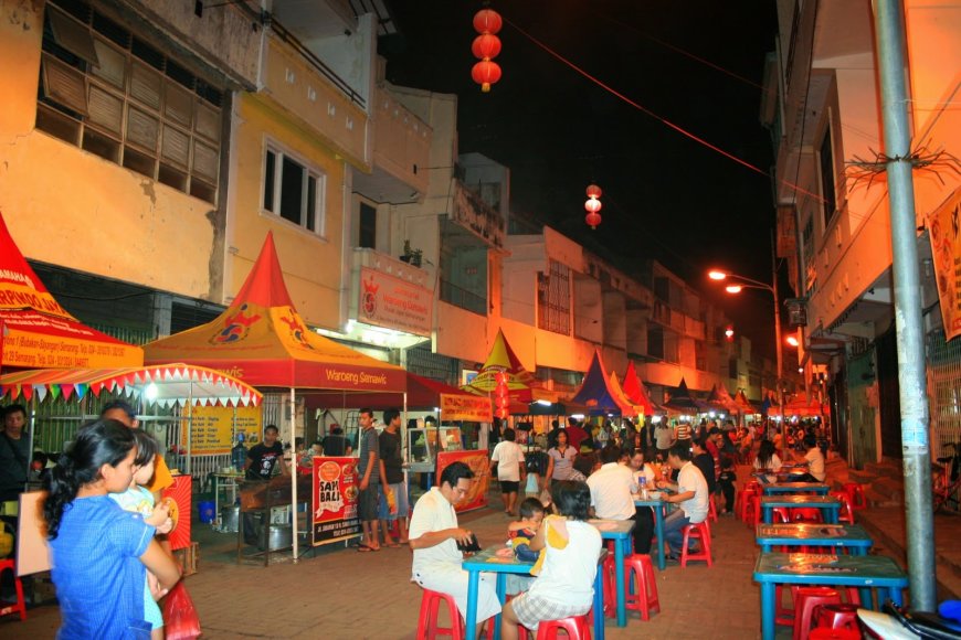 Nikmati Lezatnya Spring Roll ala Chinatown di Semarang