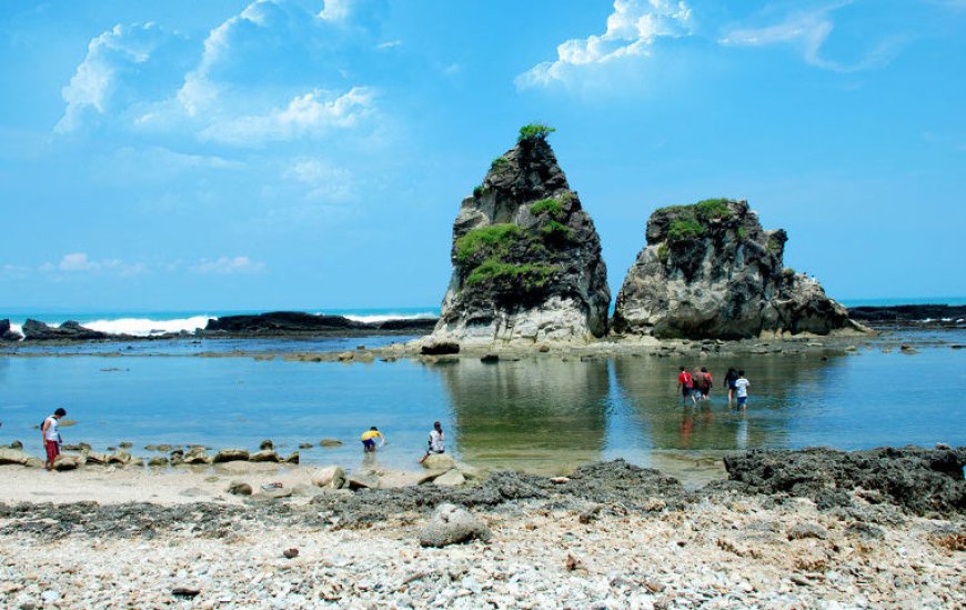 Pantai Sawarna, Pantai yang Sungguh Menawan