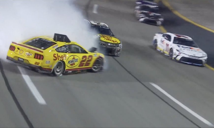 Dillon singkirkan Logano dan Hamlin untuk memenangkan balapan