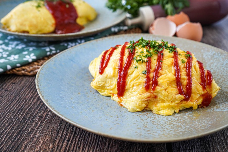 Omurice (Nasi Telur Dadar Jepang)