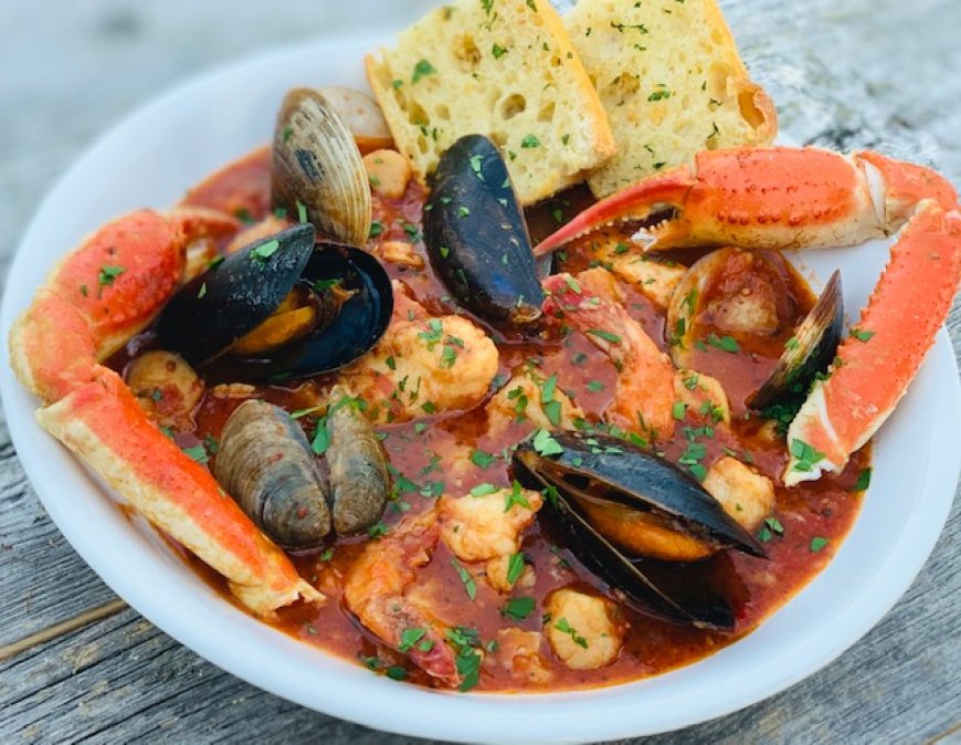 Cioppino (Rebusan Makanan Laut)