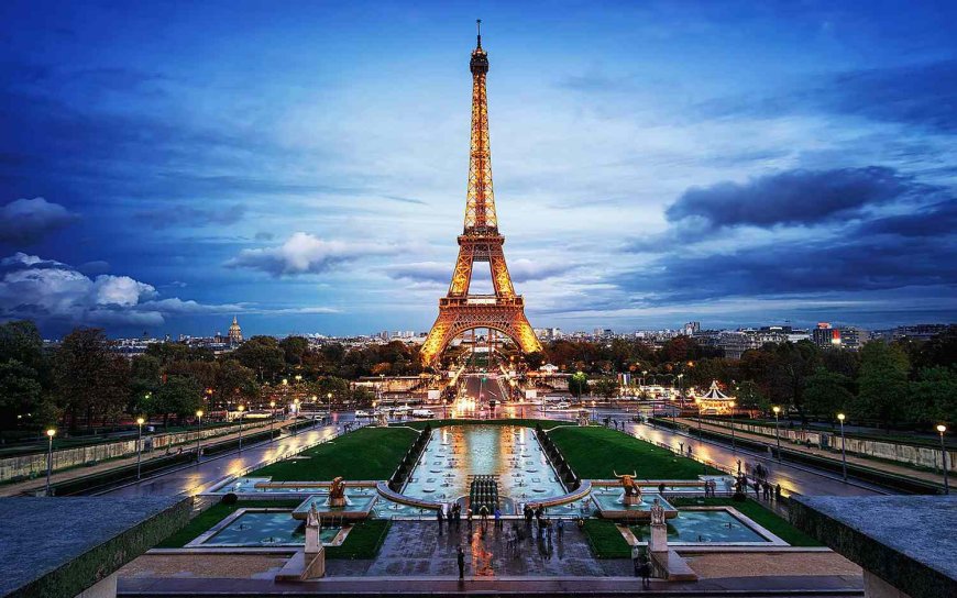 Menara Eiffel Terletak di Paris dan Menjadi Tempat Paling Diminati