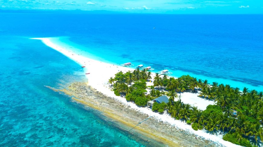 Pulau Leyte yang cantik terletak di wilayah Visayas Timur Filipina