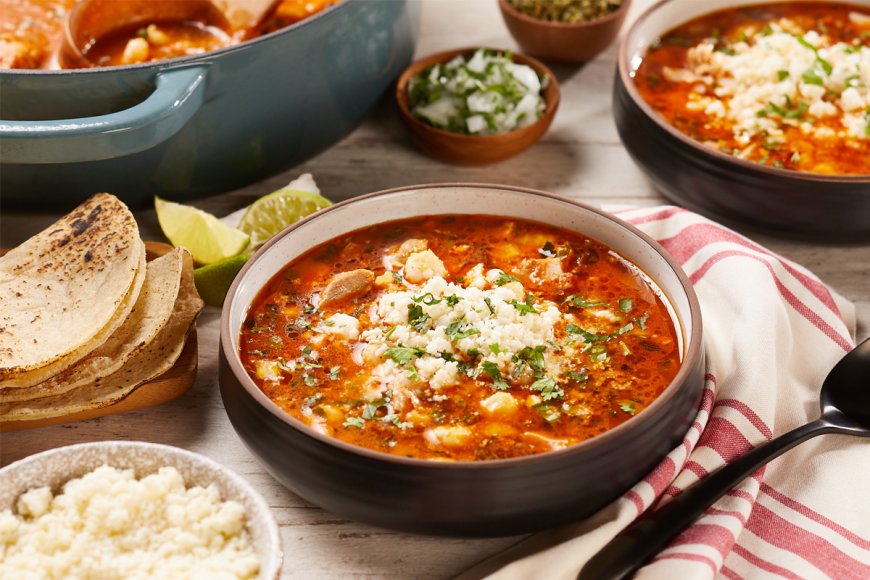 Pozole Daging Babi dan Chorizo