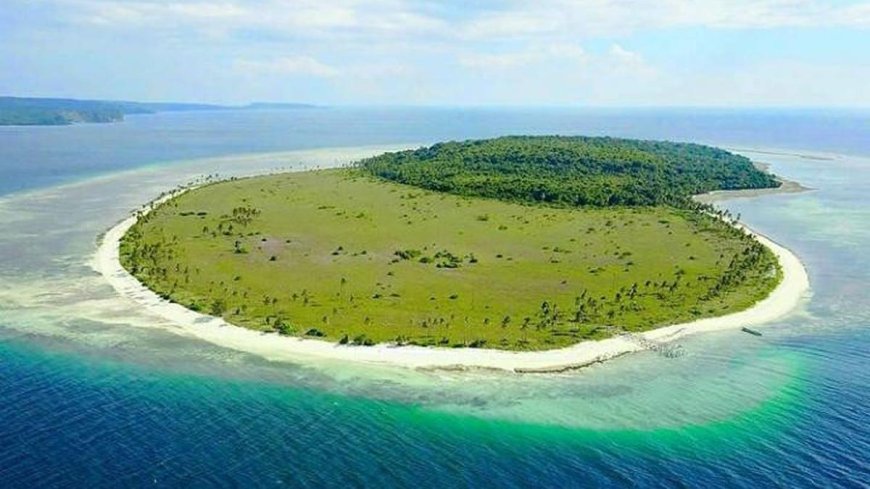 Pulau Buton pulau besar dan cukup terpencil