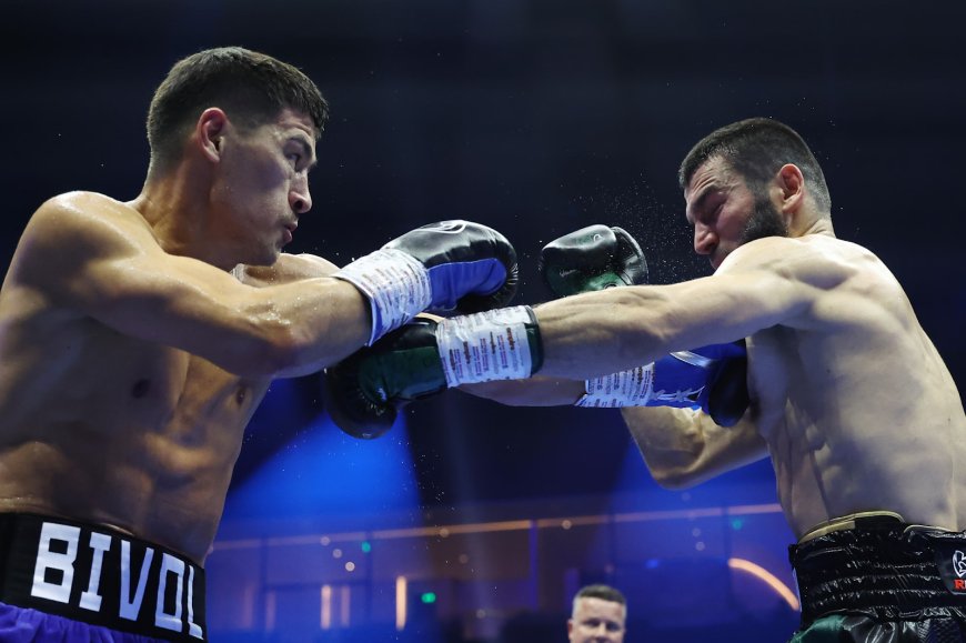 Beterbiev kalahkan Bivol dan jadi juara tak terbantahkan