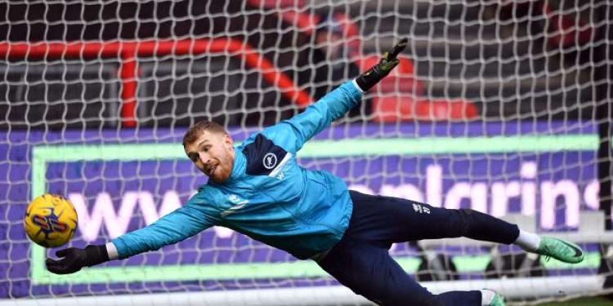 Crawley mengontrak kiper Millwall Trueman selama tujuh hari