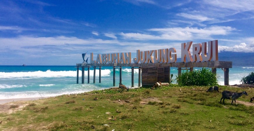 Krui pantai sederhana di pesisir barat daya Sumatera