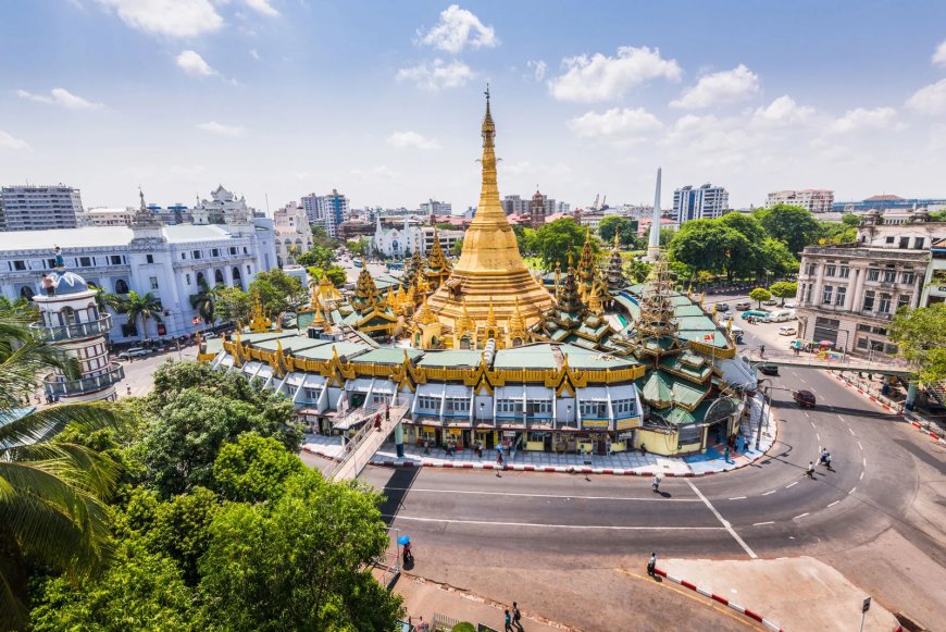 Yangon kota yang menjadi titik masuk utama Myanmar