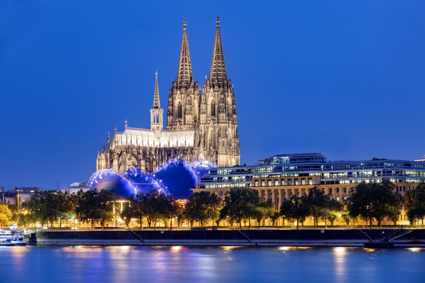 Cologne, yang juga dikenal sebagai Köln