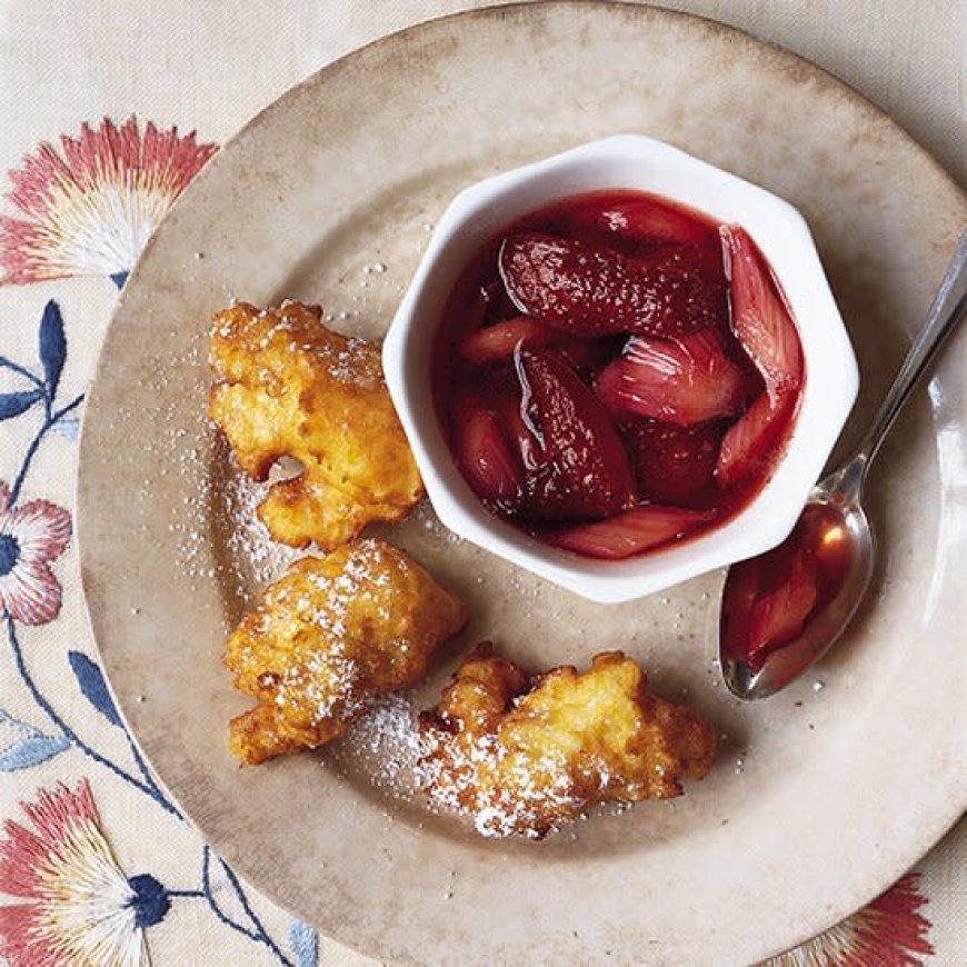 Gorengan Risotto Manis dengan Kompor Strawberry-Rhubarb